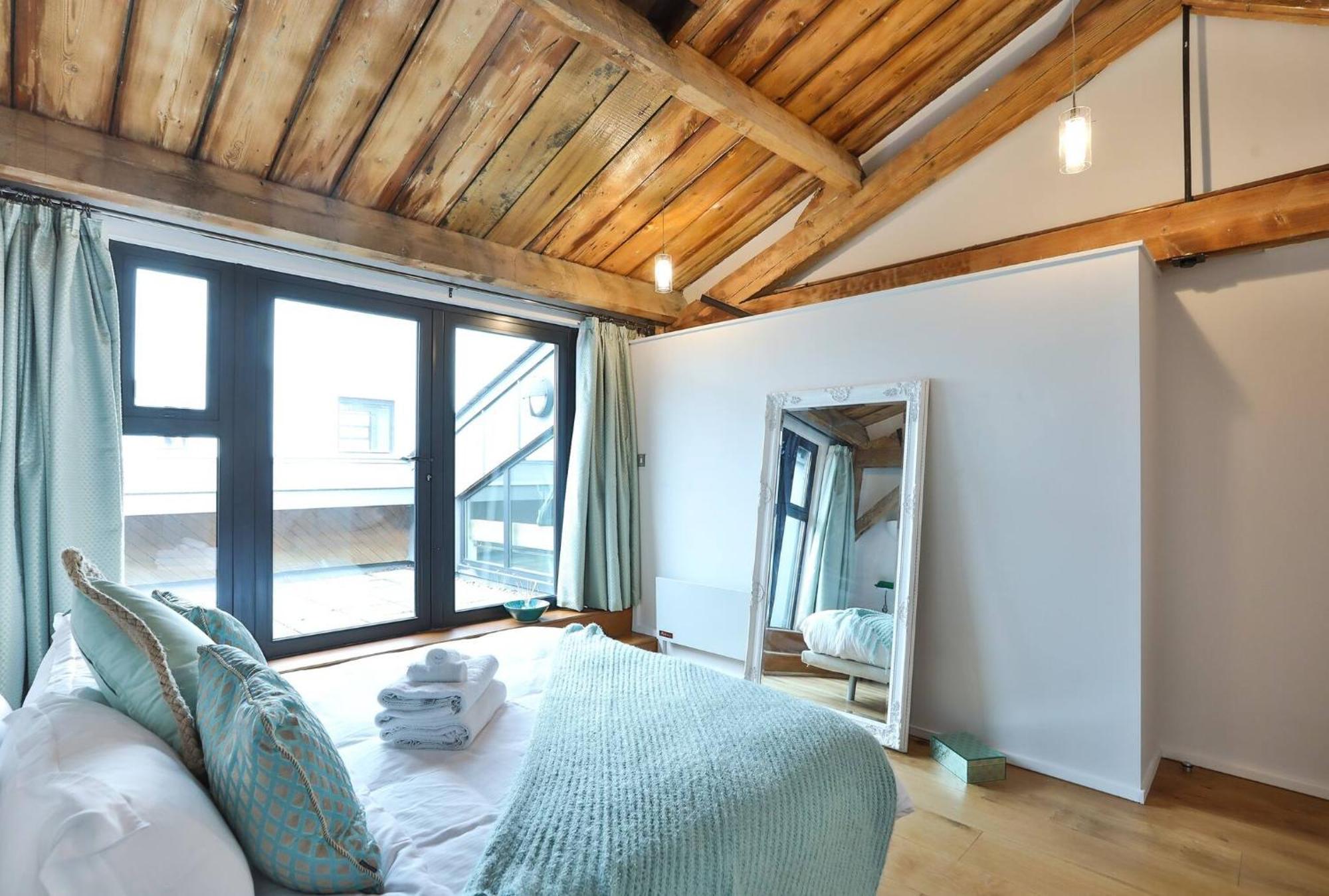 Wild Roses Serviced Apartments - Excel Warehouse 1 London Eksteriør billede